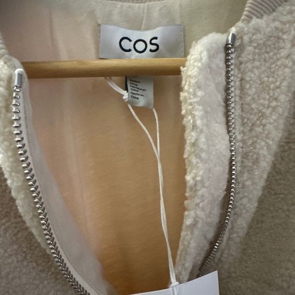 COS Oatmeal Cream Cropped Teddy Bomber Jacket Size Medium NWT - Picture 3 of 6